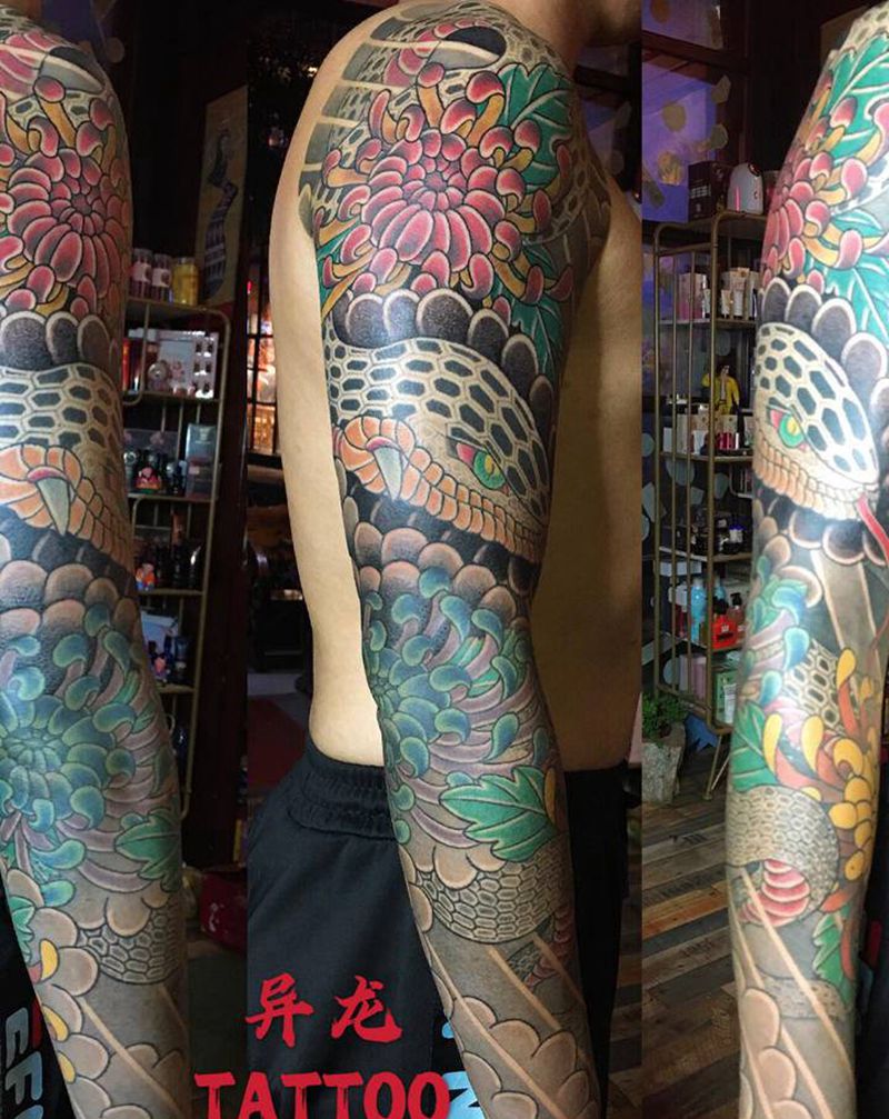 老传统花臂纹身图片_手臂纹身图案