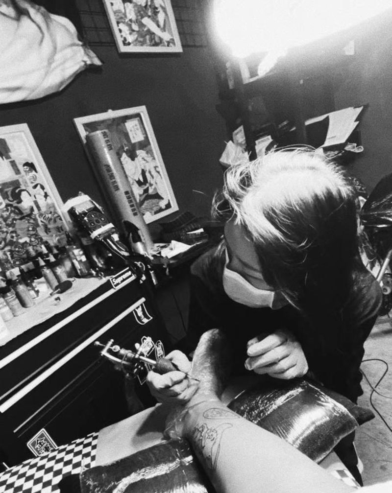 汤姆猫纹身图片_脚部腿部纹身图案