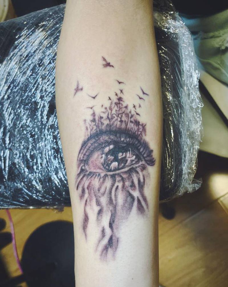 眼睛纹身图片_手部欧美写实New School纹身图案