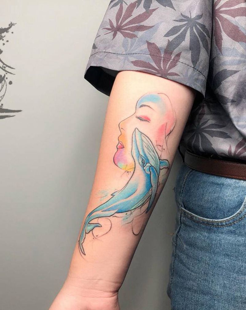 另鲸鱼纹身图片_手部纹身图案