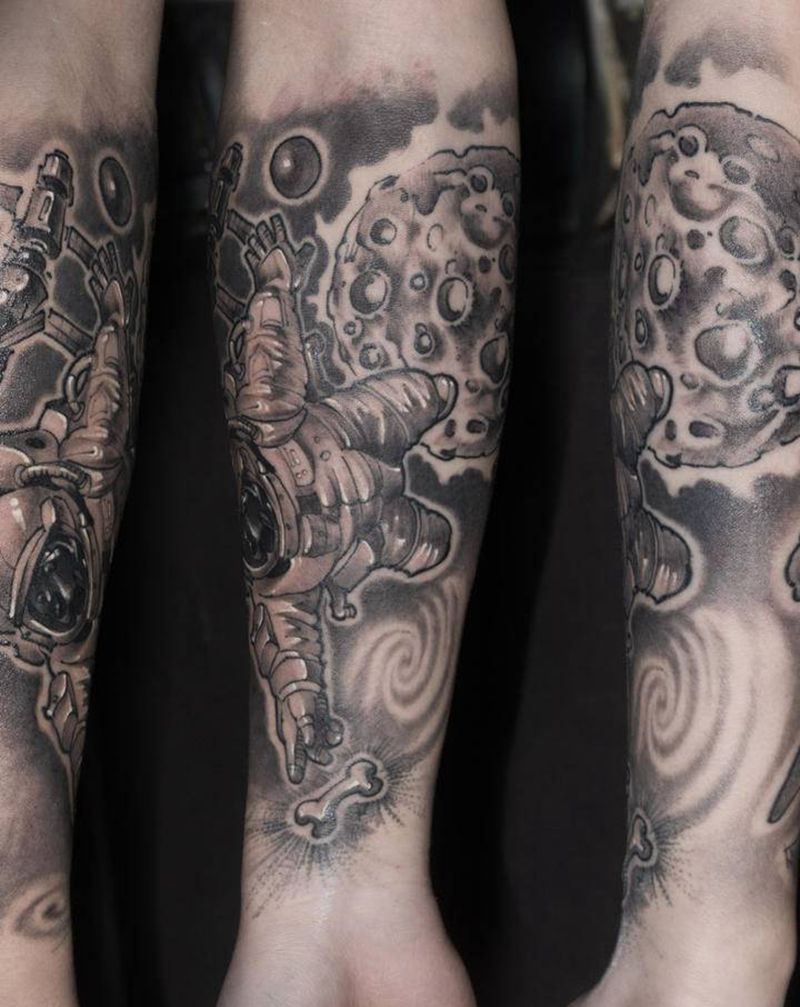 宇航狗纹身图片_手臂New School宇航员宇宙纹身图案