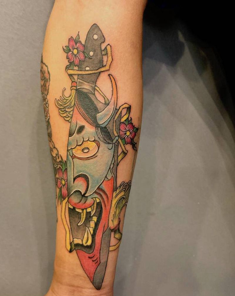 般若 刀纹身图片_手部新传统老传统纹身图案