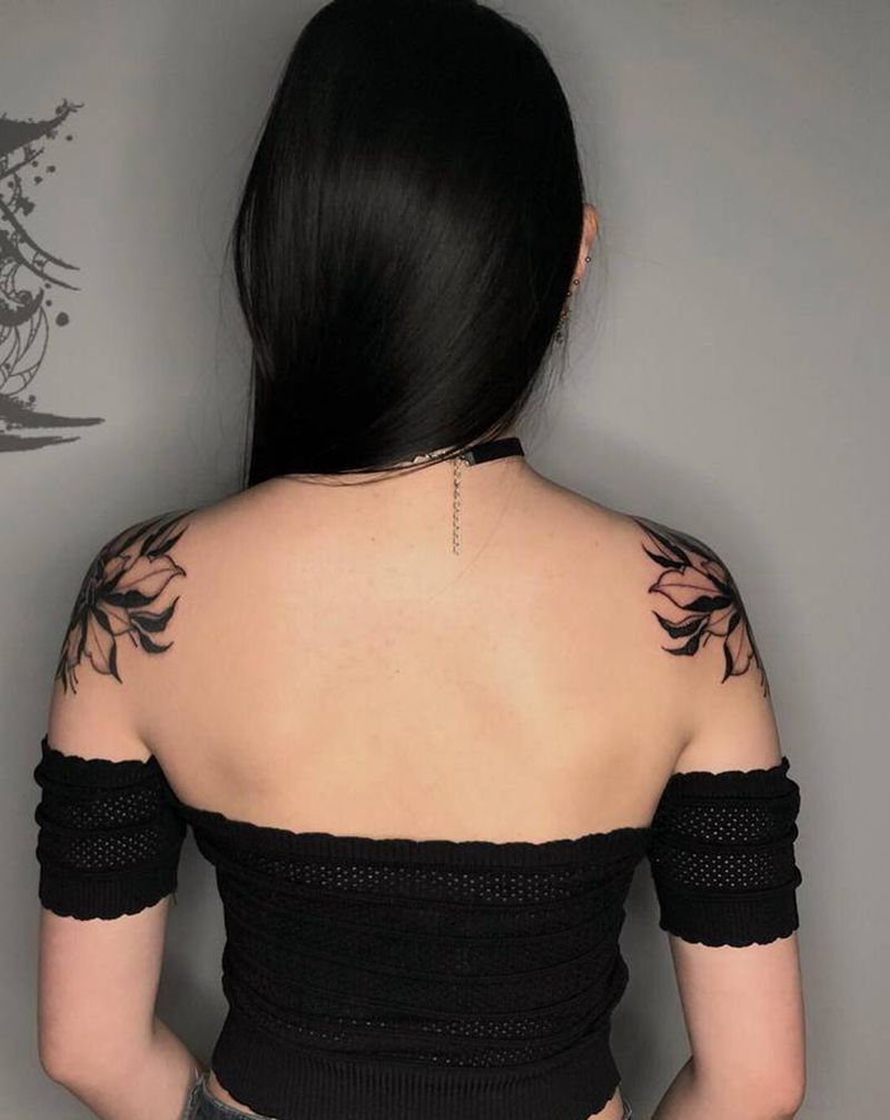 双肩纹身图片_肩部纹身图案