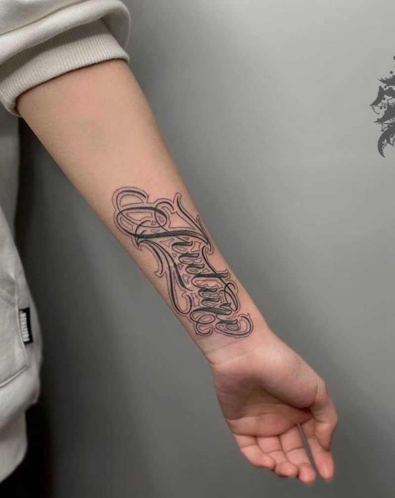 花体纹身图片_手部手臂纹身图案