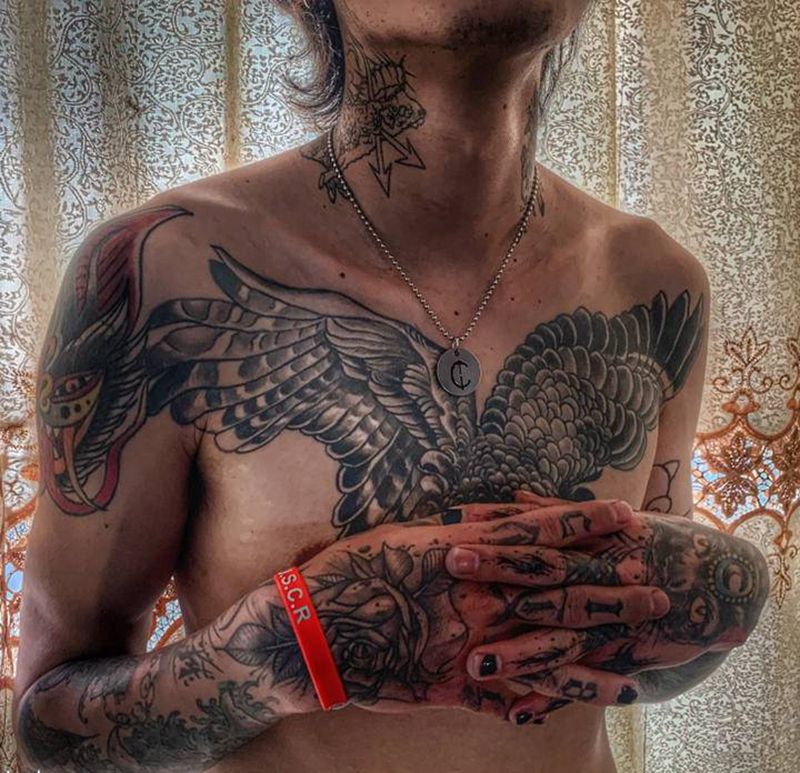 四姑纹身图片_手臂胸部Old School纹身图案