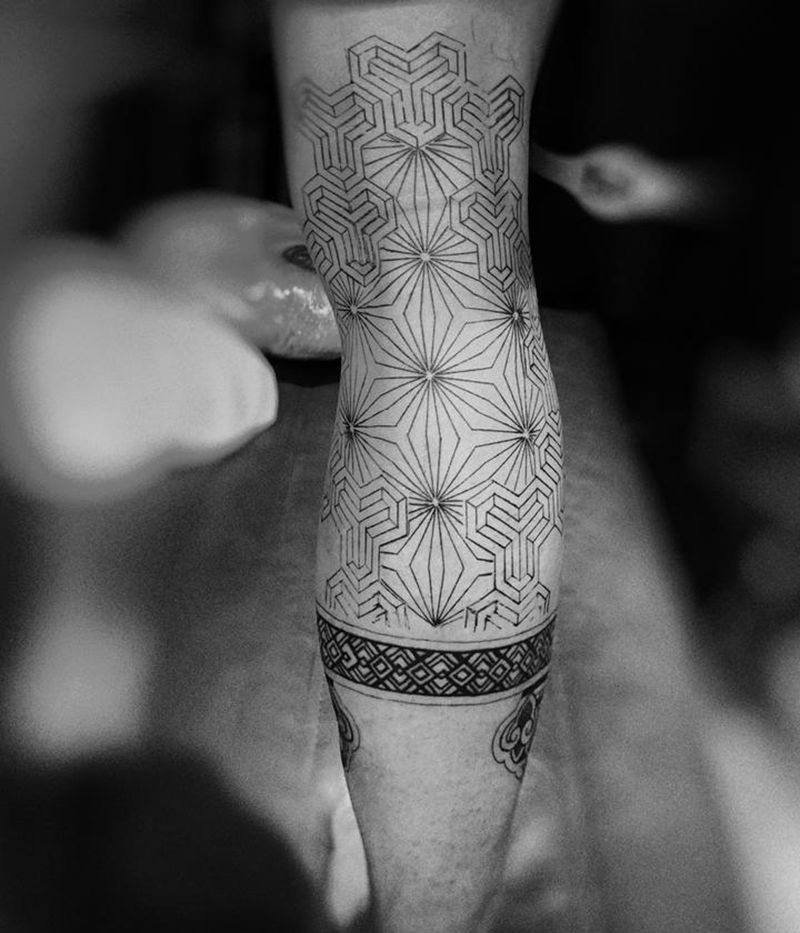 点线面纹身图片_腿部几何点刺纹身图案
