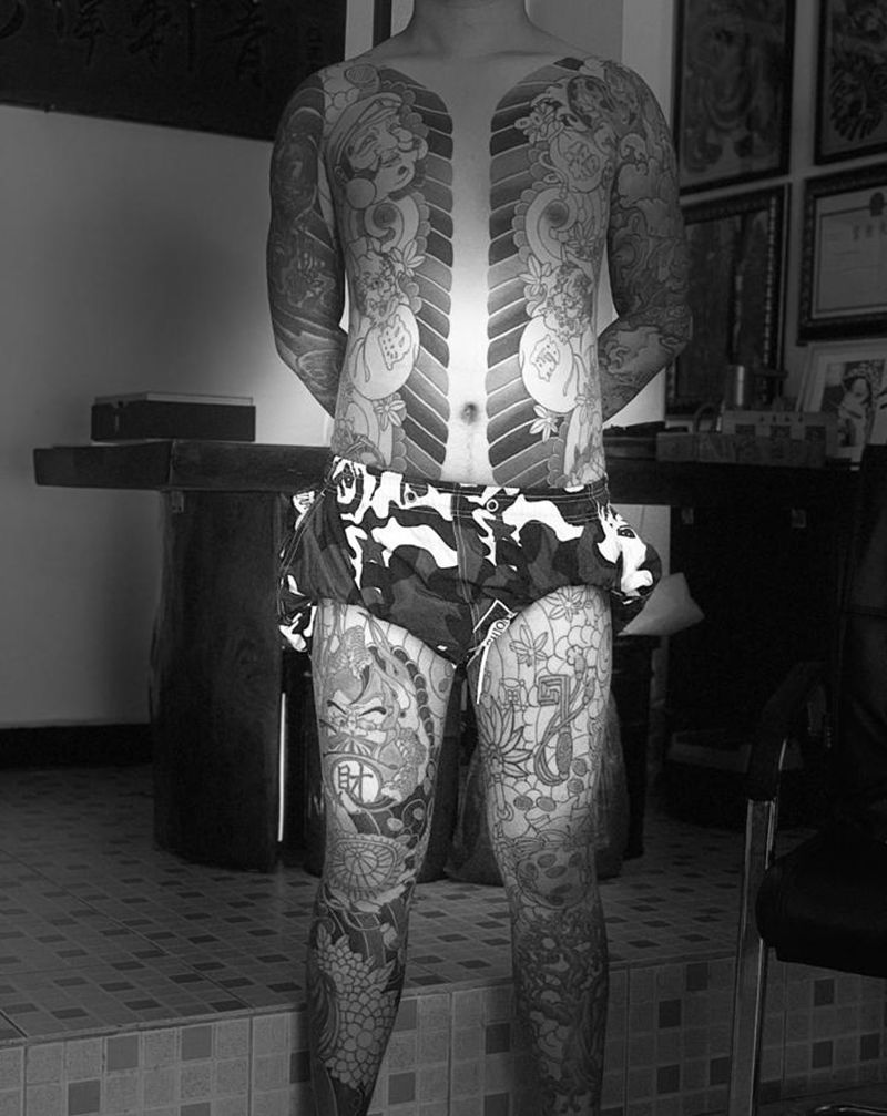 日式老传统通体纹身图片_腿部胸部老传统纹身图案