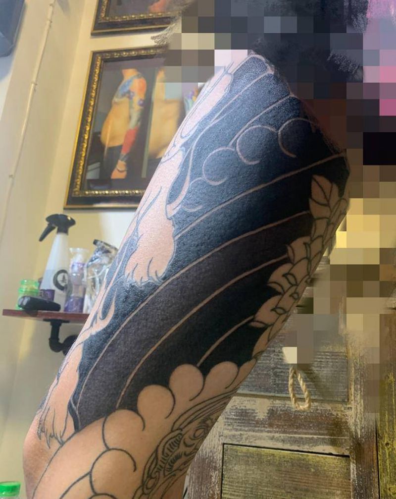 最长的那条灰耗时43分钟，恢复纹身图片_腿部老传统纹身图案