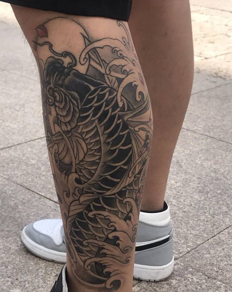 鱼（恢复后）纹身图片_腿部新传统纹身图案