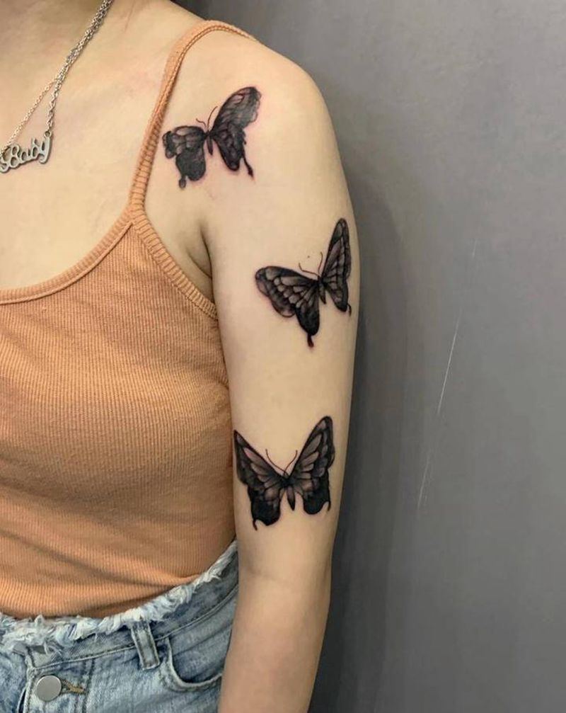 蝴蝶纹身图片_手部肩部小清新纹身图案