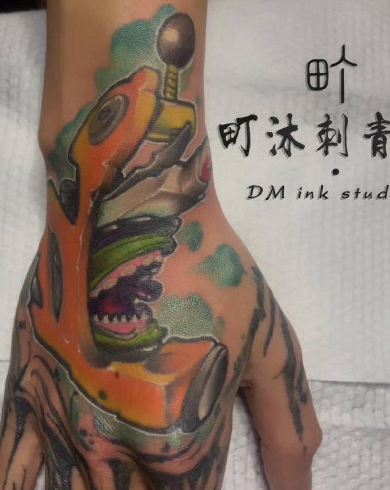 本店纹身师帮同行做的纹身机