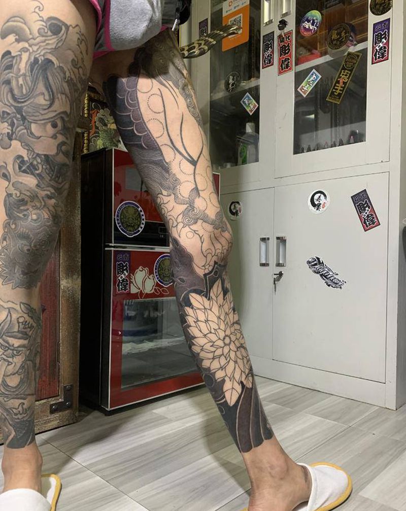 日式老传统唐狮花腿纹身图片_腿部老传统纹身图案