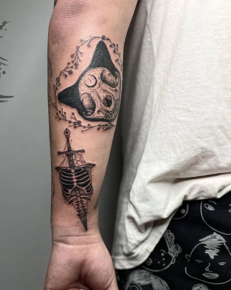 扫针纹身图片_手臂老传统几何纹身图案