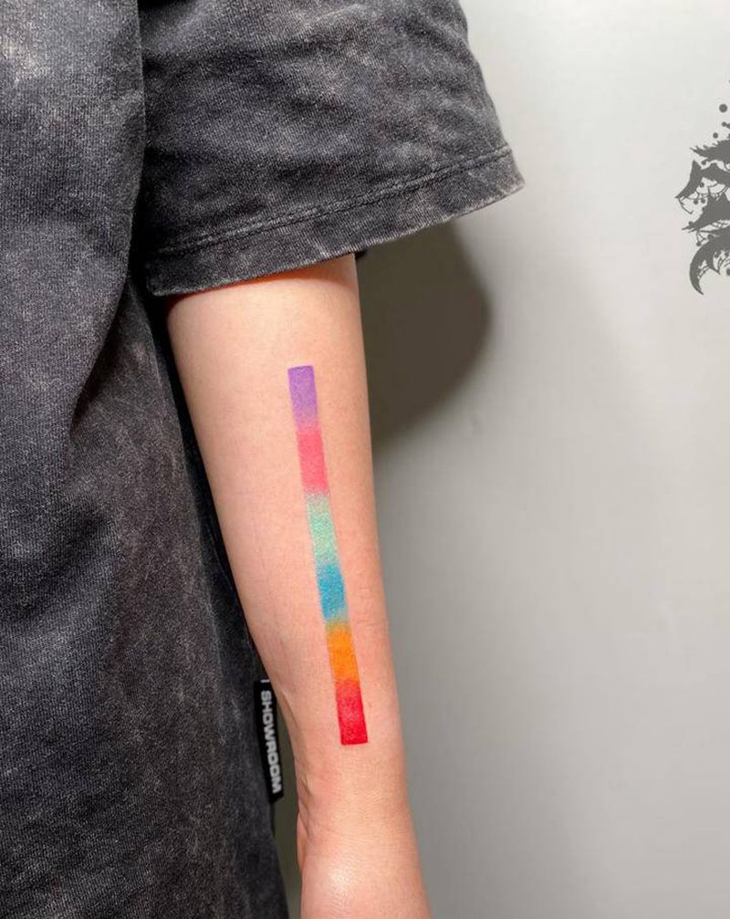 彩虹条纹身图片_手臂手部纹身图案