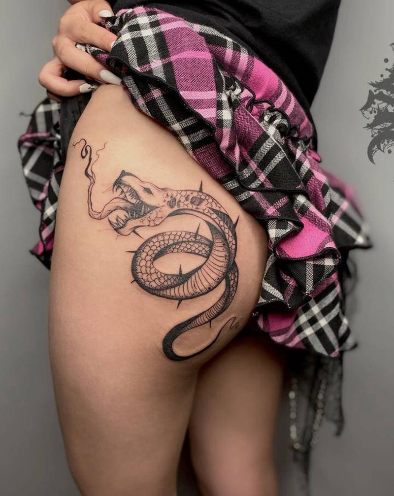 暗黑纹身图片_臀部纹身图案