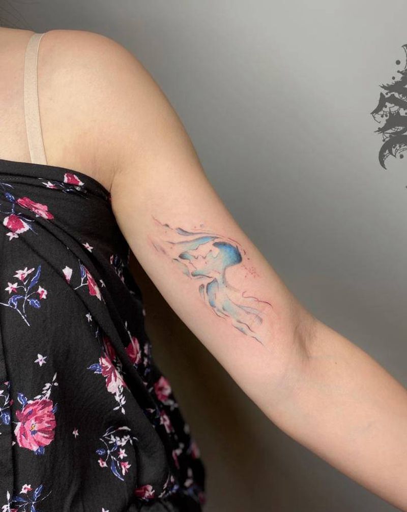 浪花纹身图片_手部手臂纹身图案