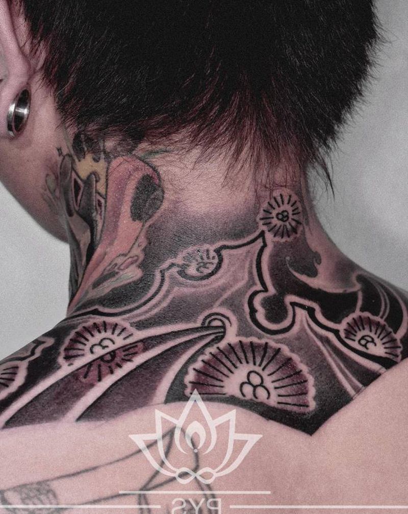 老传统脖子纹身图片_颈部老传统新传统水浪脖子纹身图案