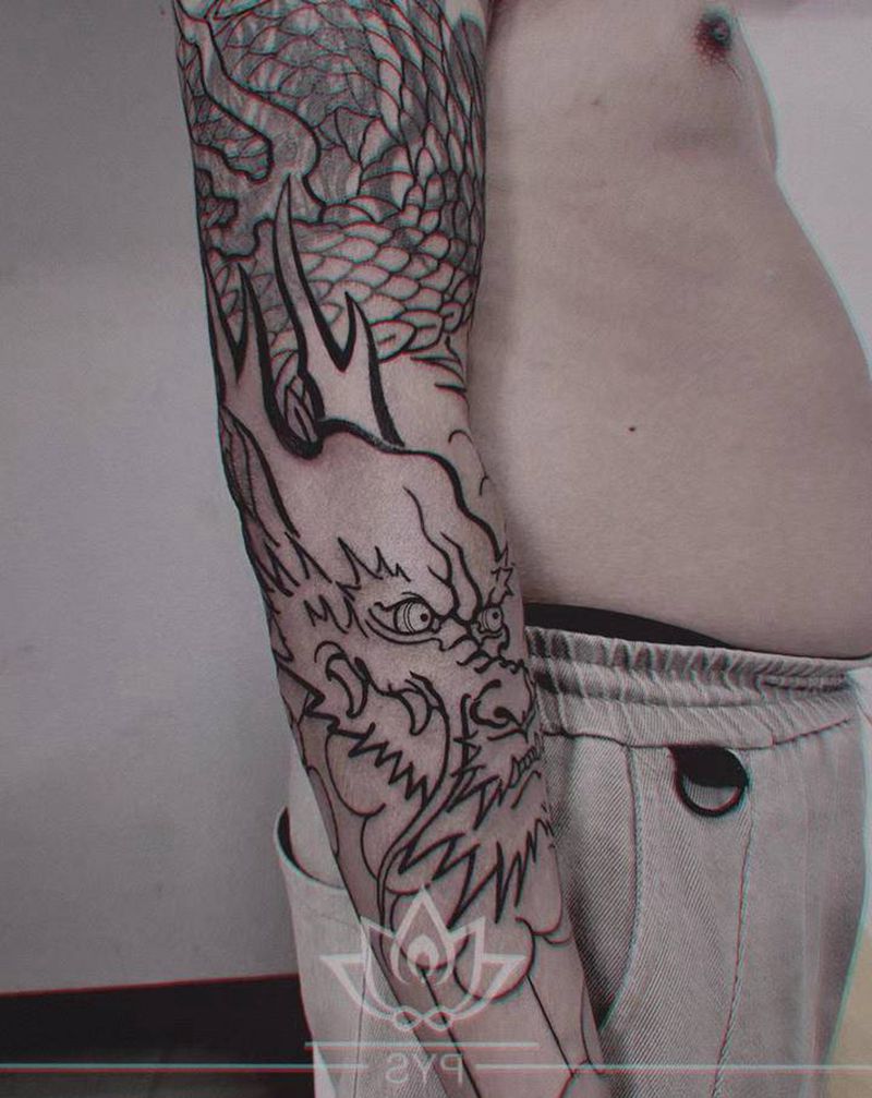 龙 覆盖纹身图片_手臂新传统老传统龙老传统纹身图案