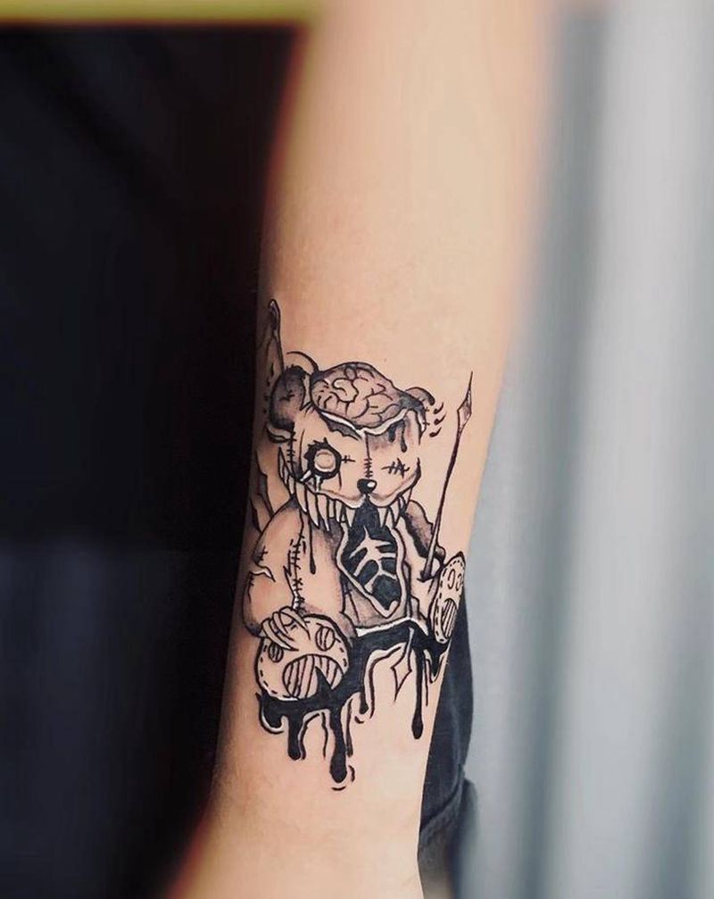 暴力熊纹身图片_手臂点刺纹身图案