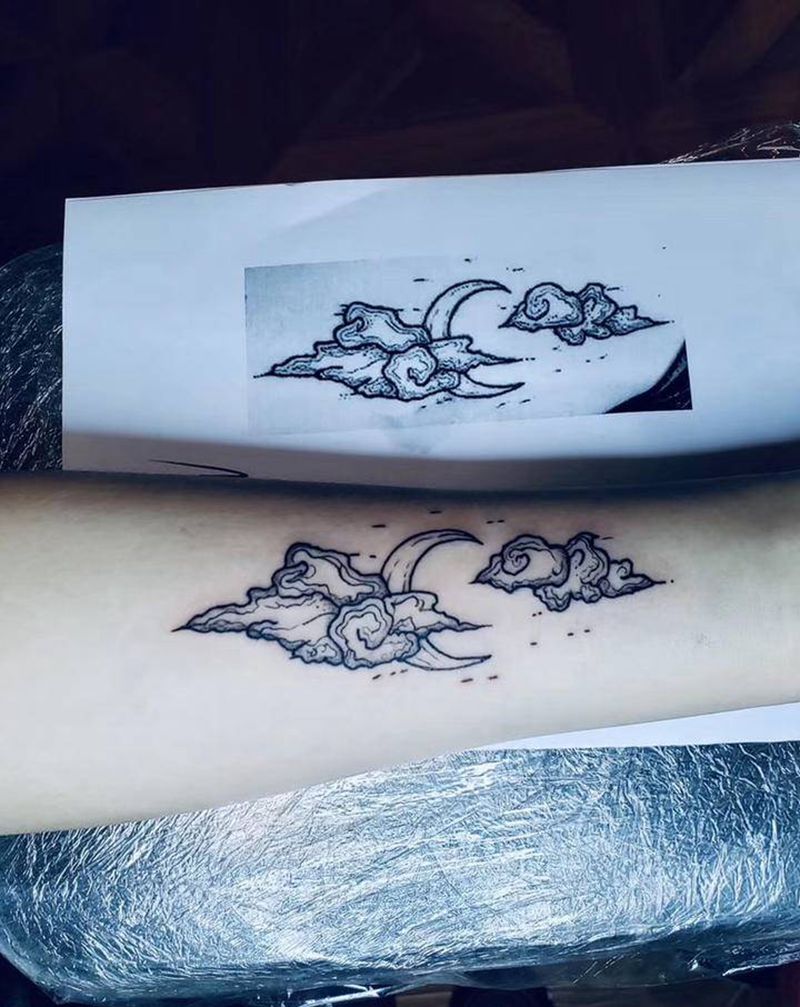 客带图纹身图片_手臂线条点刺纹身图案