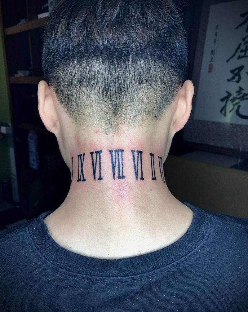 罗马数字纹身图片_颈部花体字纹身图案