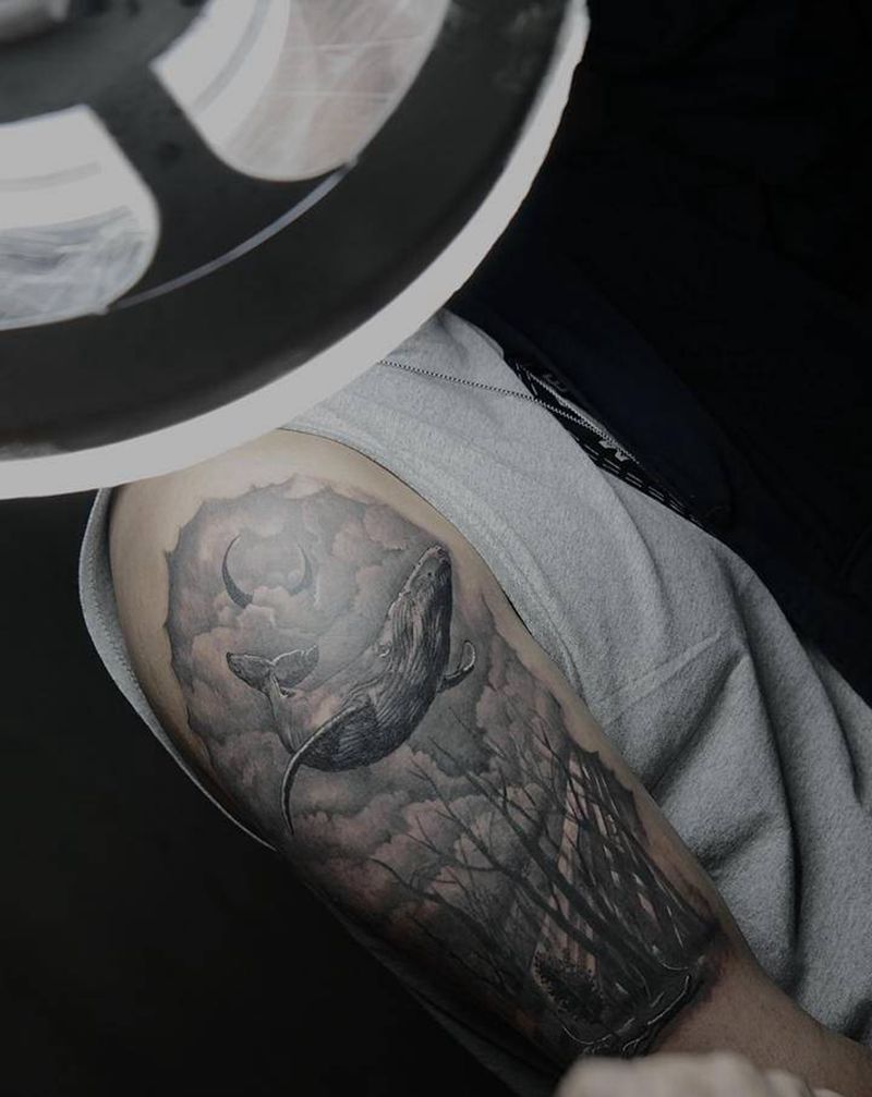 大臂写实鲸鱼森林纹身图片_手臂欧美写实纹身图案