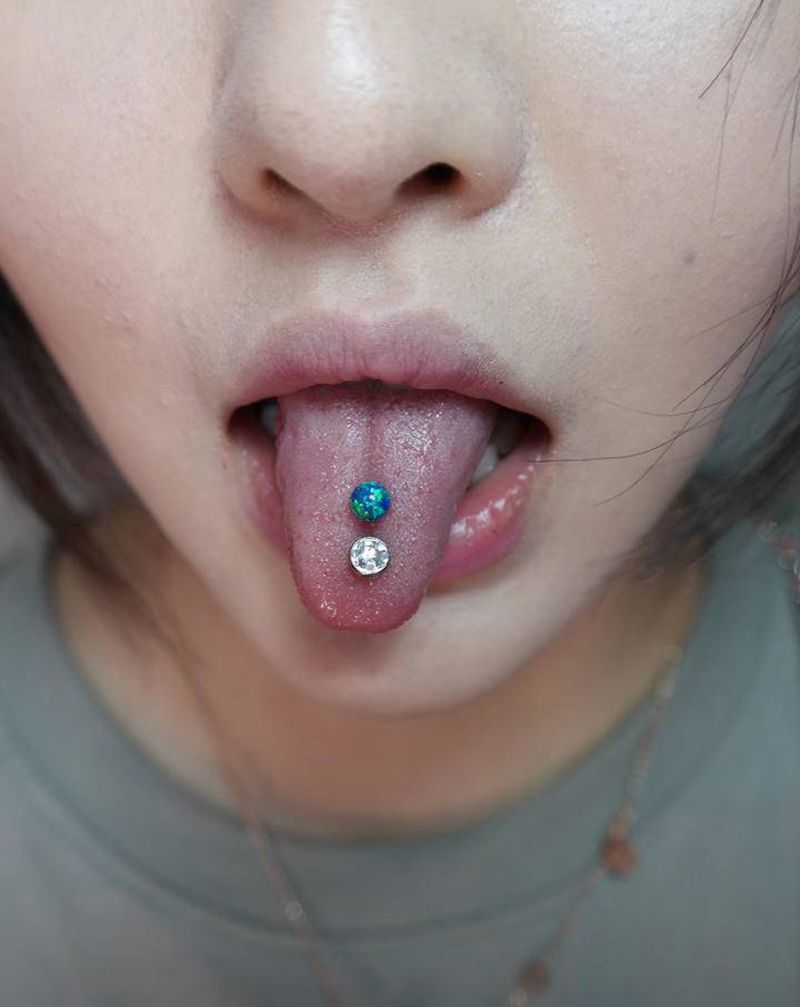 舌钉➕2纹身图片_穿孔纹身图案