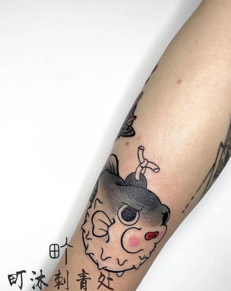 河豚纹身图片_New School纹身图案