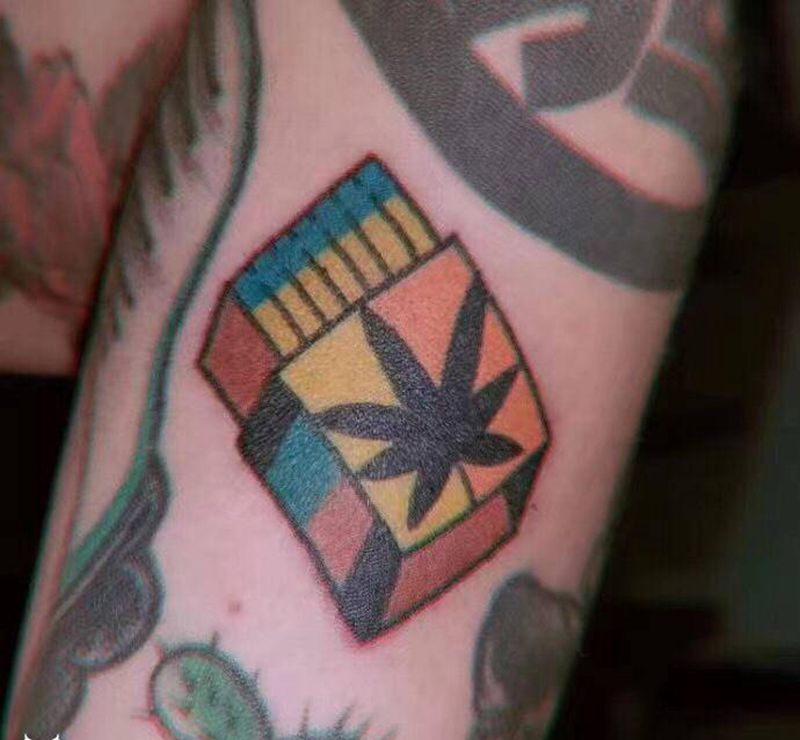 火柴纹身图片_Old School纹身图案