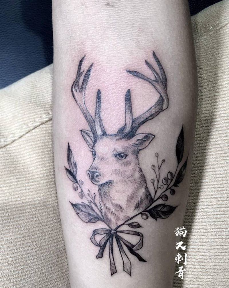 鹿纹身图片_手臂纹身图案