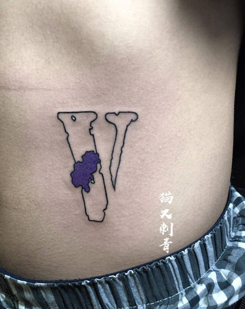 潮牌纹身图片_腹部手臂纹身图案