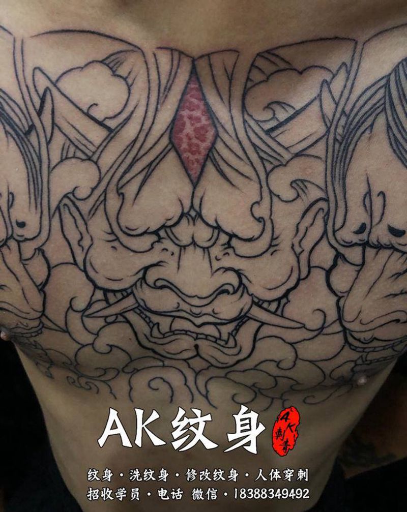 般若之王花胸纹身图片_胸部新传统老传统纹身图案