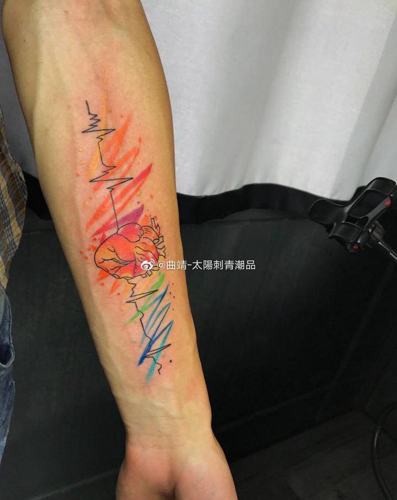 小心脏纹身图片_手部纹身图案