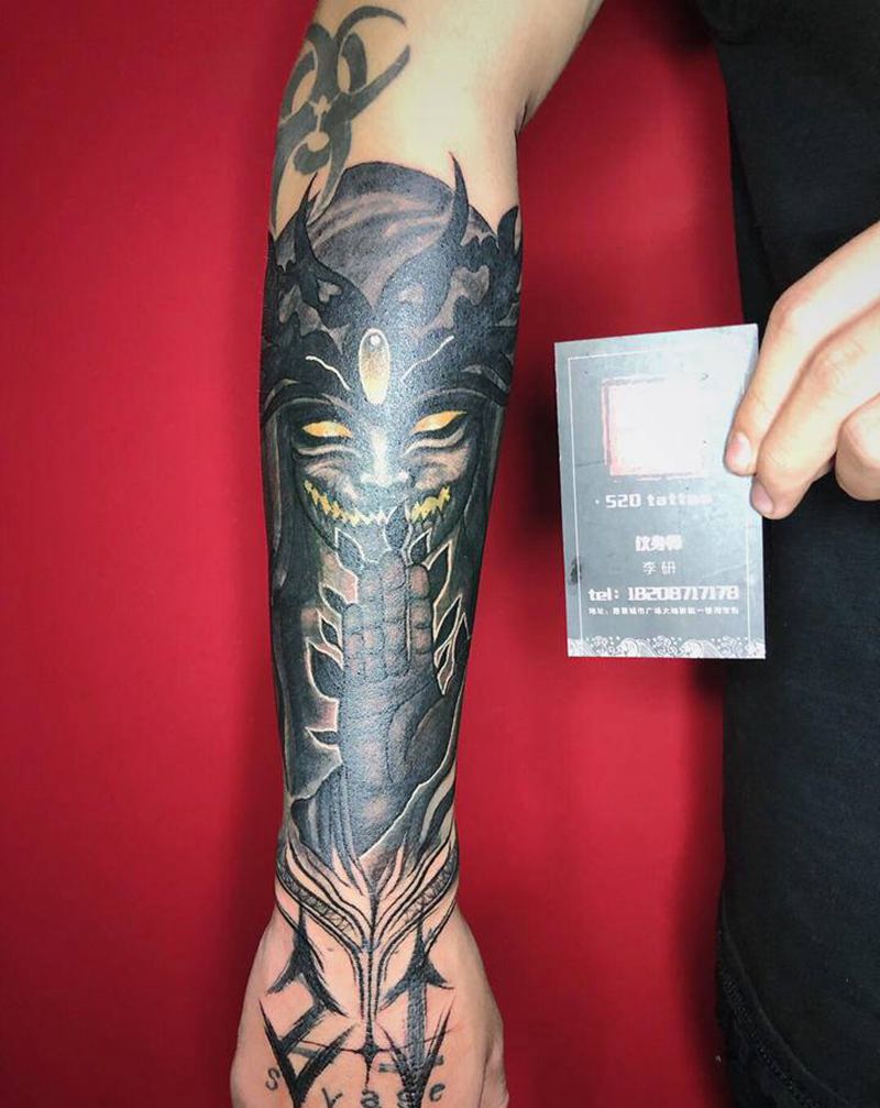 Hell Angels遮盖纹身图片_手部手臂欧美写实暗黑遮盖纹身图案