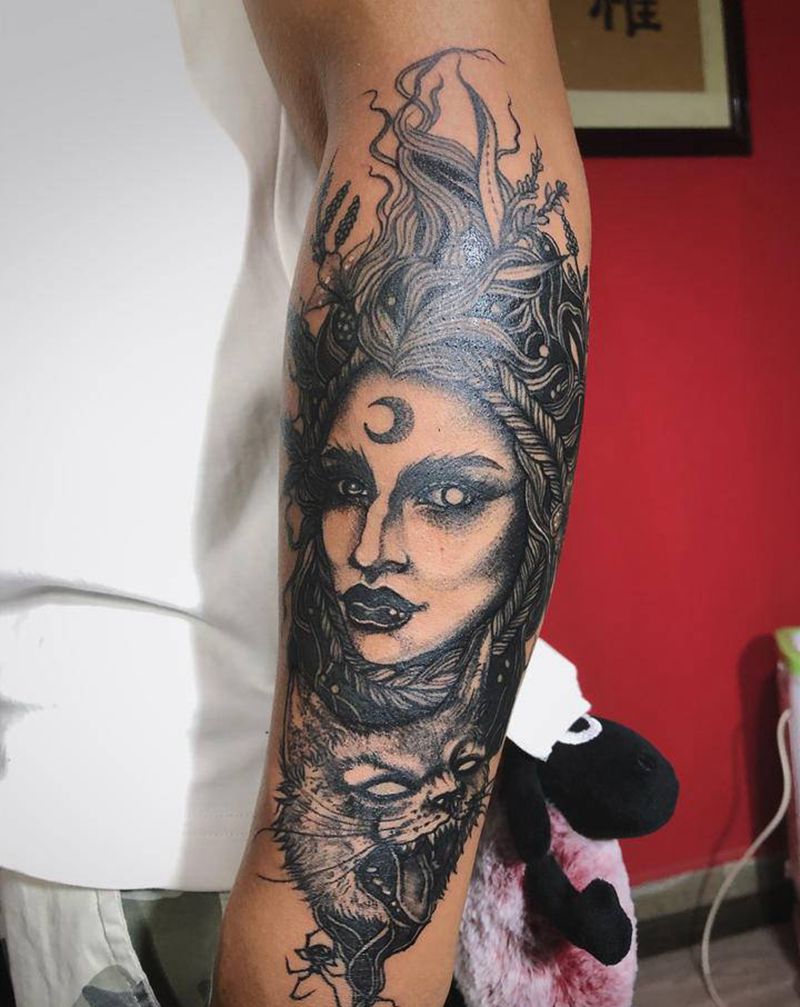 暗黑女神纹身图片_手臂点刺暗黑肖像纹身图案