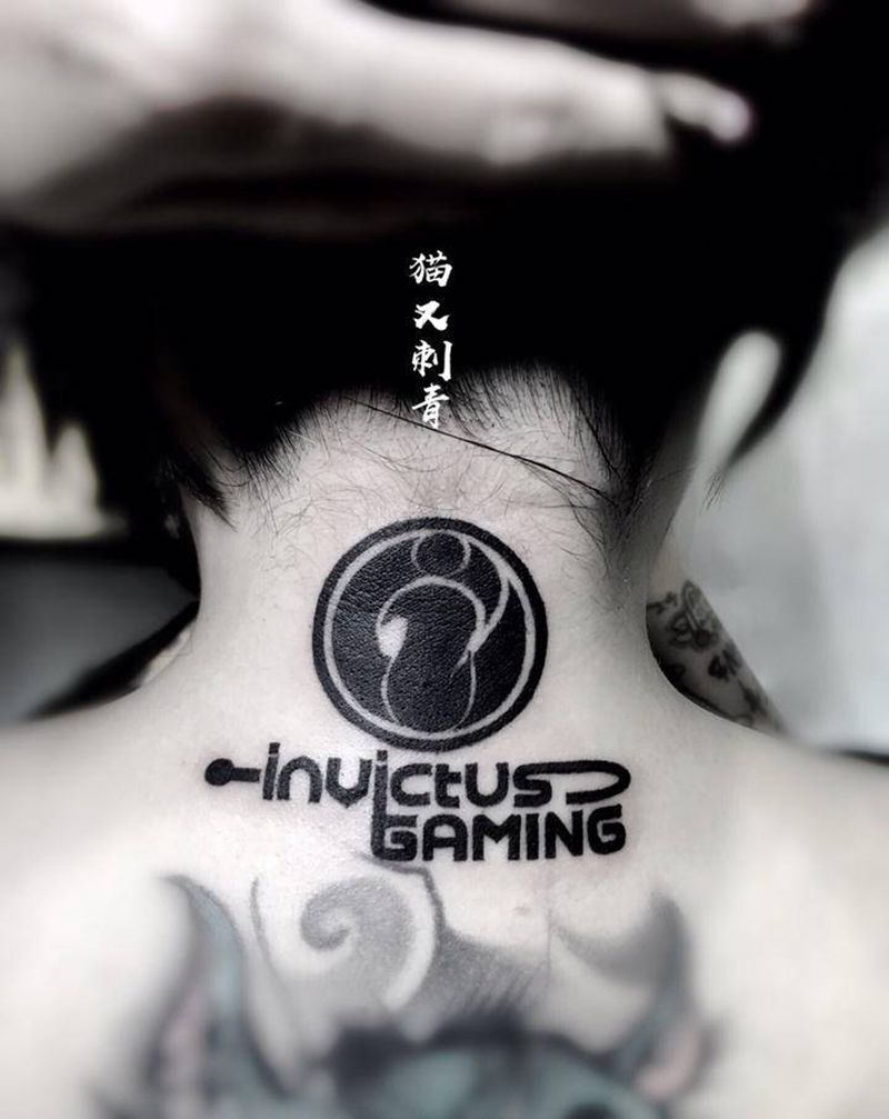 IG纹身图片_颈部纹身图案