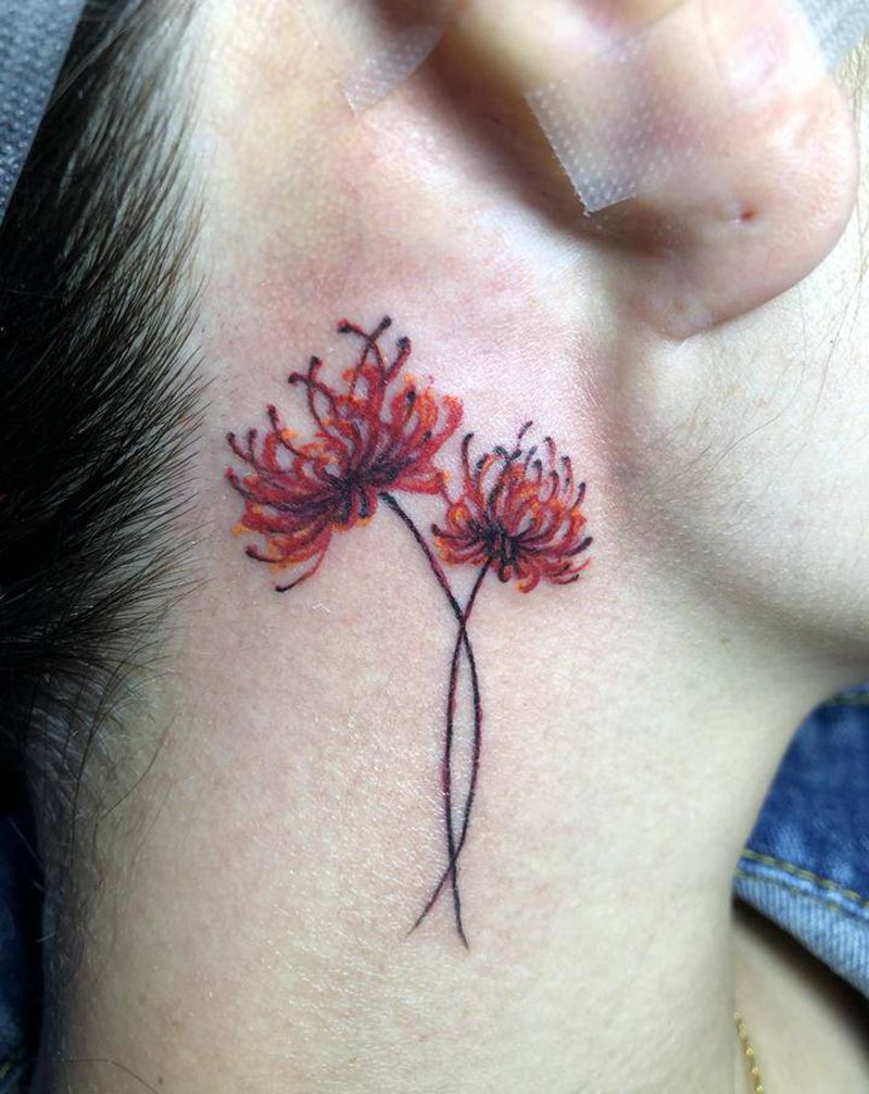 曼珠沙华纹身图片_颈部水彩纹身图案