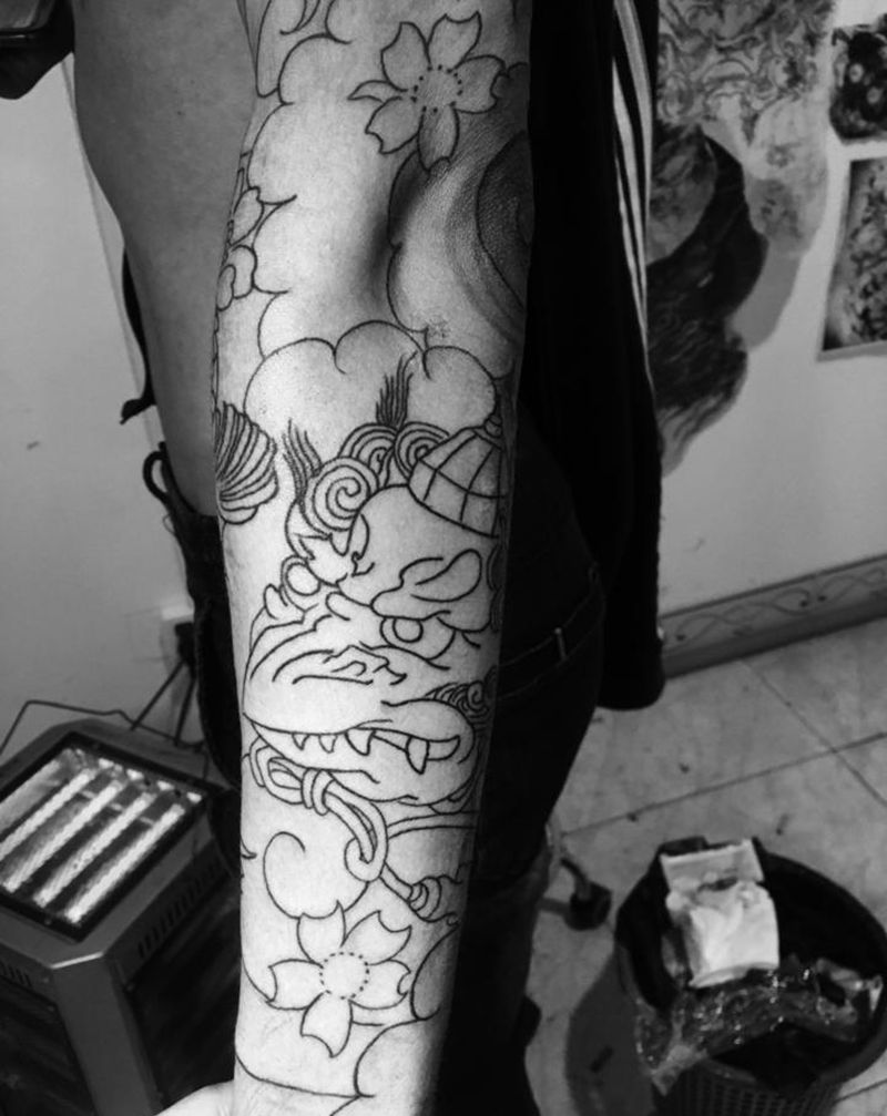 老传统花臂纹身图片_手部老传统纹身图案