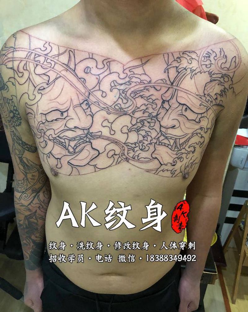 双面般若线条纹身图片_胸部新传统老传统纹身图案