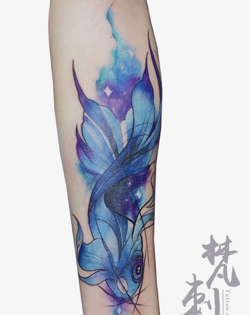 水彩金鱼修改纹身图片_手臂纹身图案