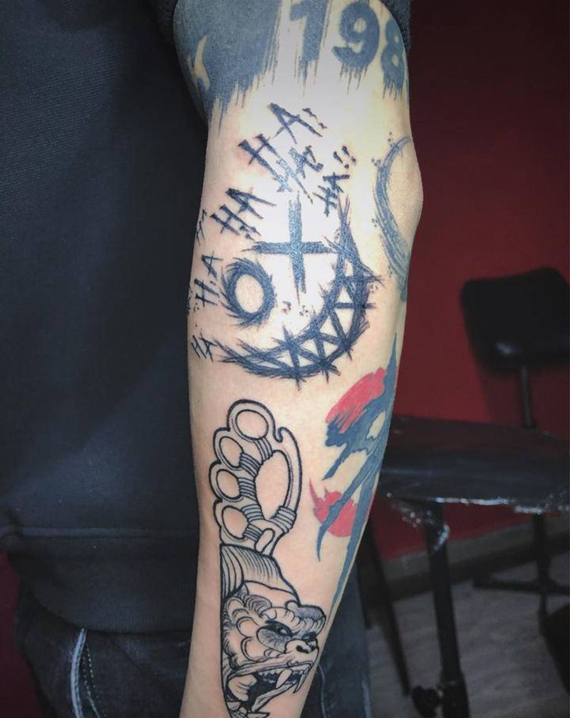 暗黑填空题纹身图片_手臂暗黑纹身图案