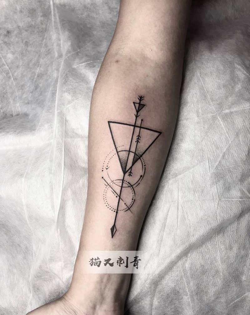 线纹身图片_手臂纹身图案