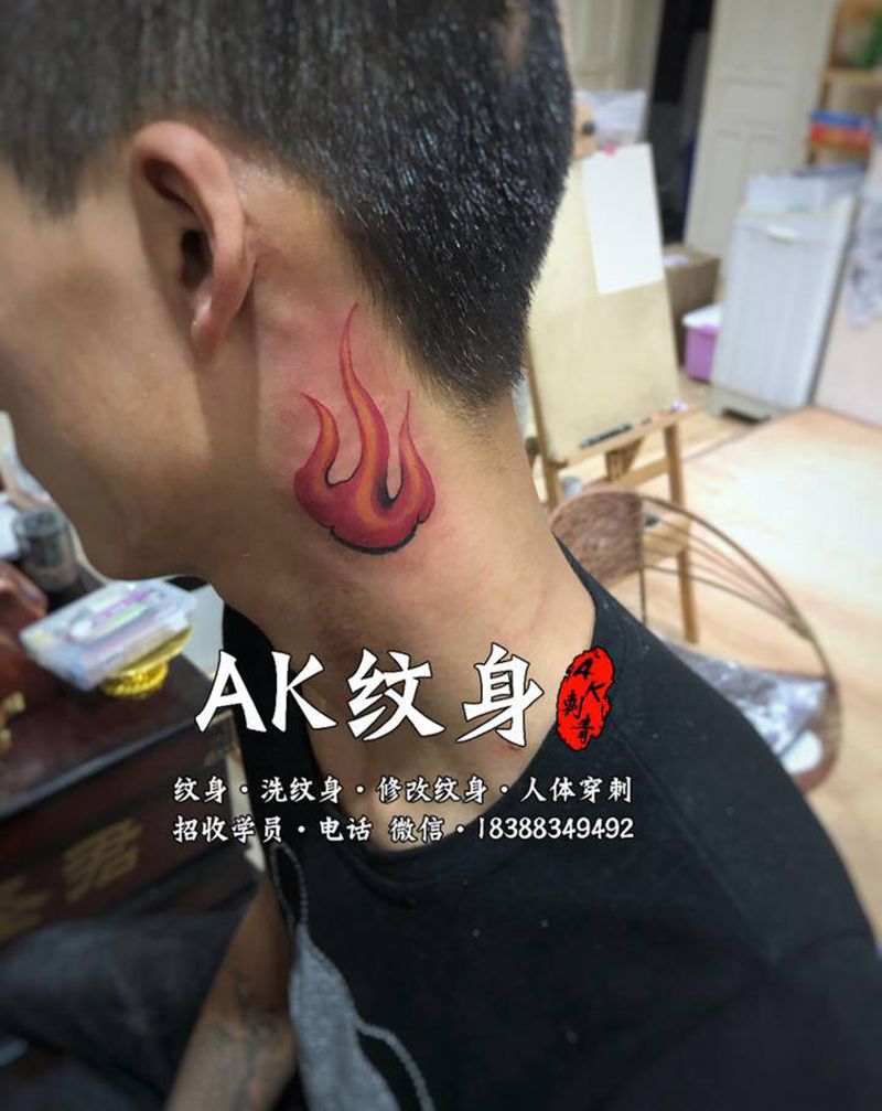 脖子火纹身图片_颈部新传统老传统纹身图案