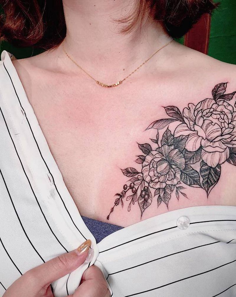 素花遮盖纹身图片_肩部胸部素花纹身图案