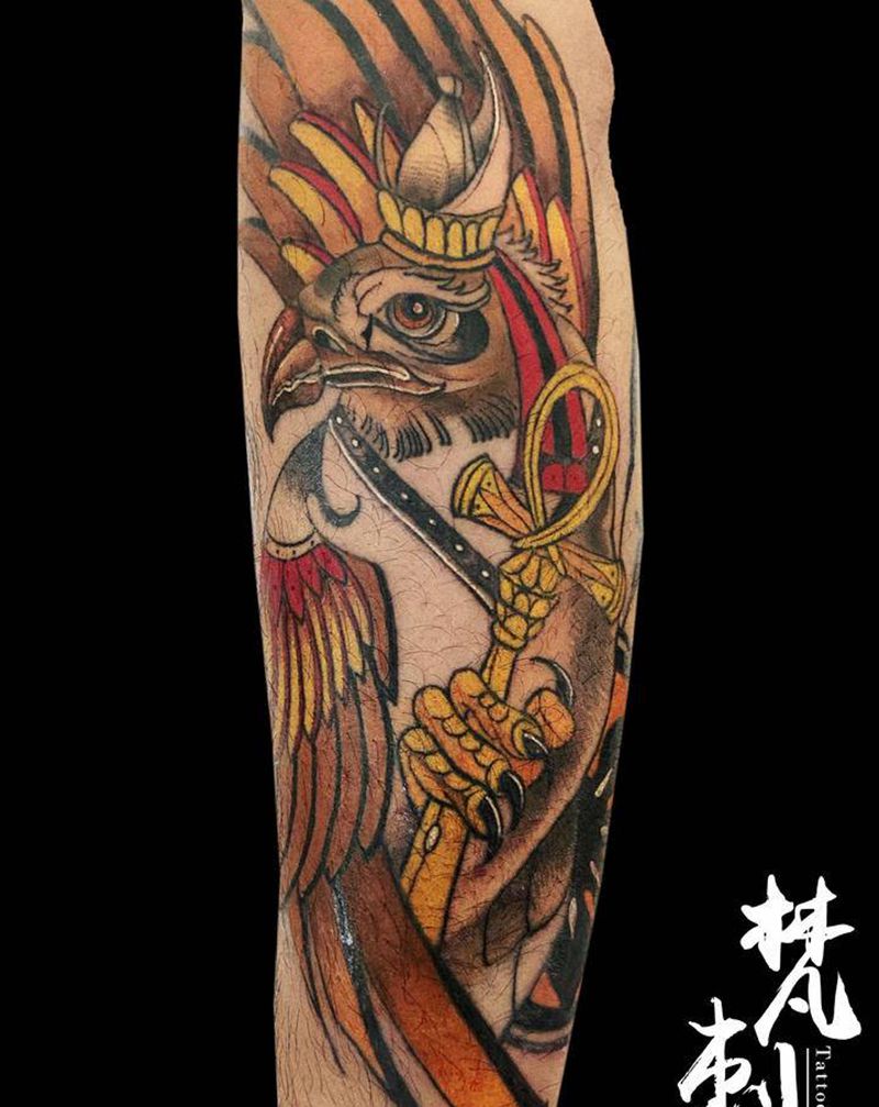 荷鲁斯纹身图片_手臂纹身图案