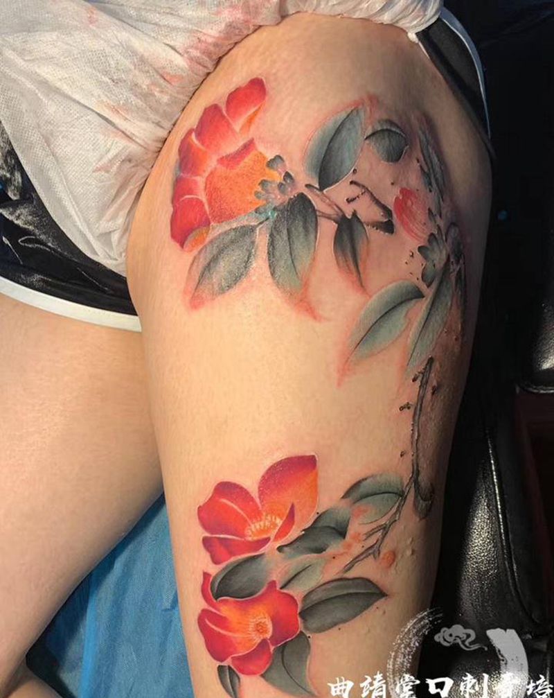 花纹身图片_手臂新传统纹身图案