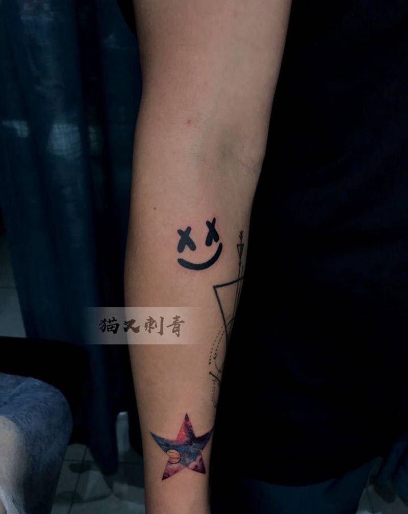 客带图纹身图片_手臂纹身图案