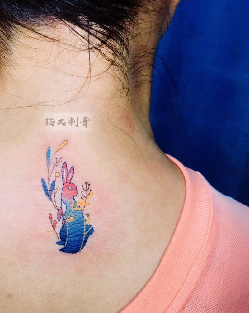 设计图稿纹身图片_背部水彩纹身图案