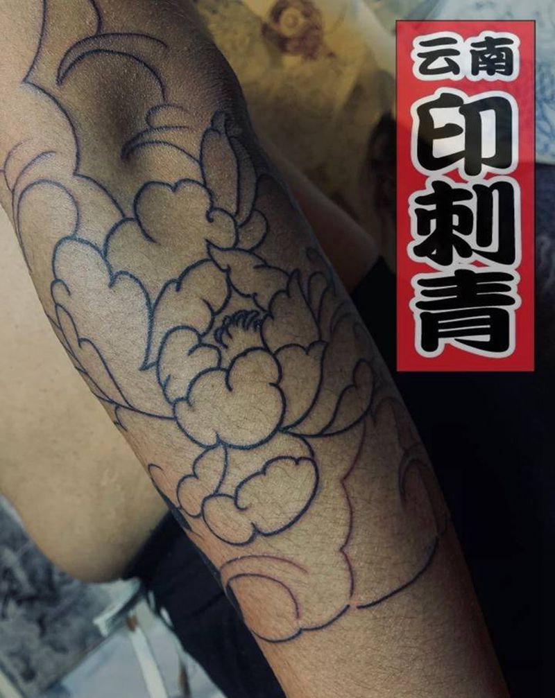 七分袖水线一部分纹身图片_手臂手部老传统纹身图案