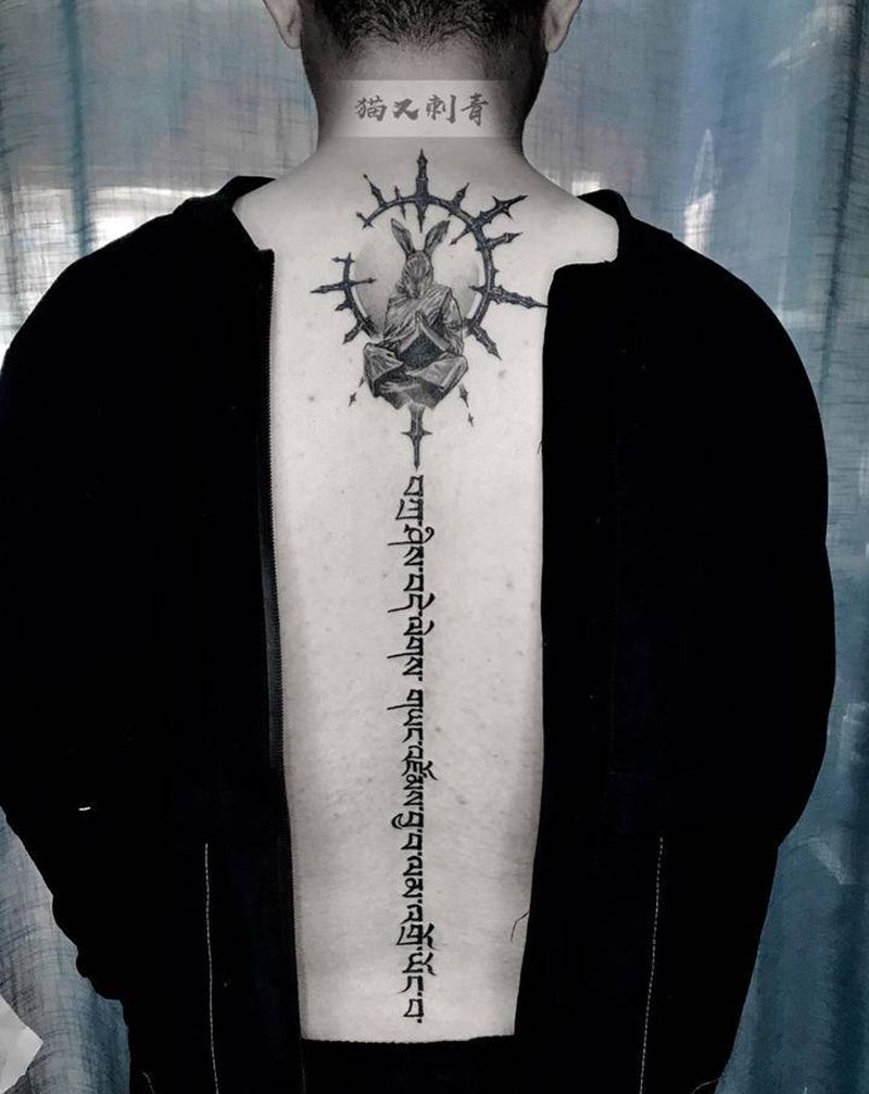 脊椎～纹身图片_背部纹身图案